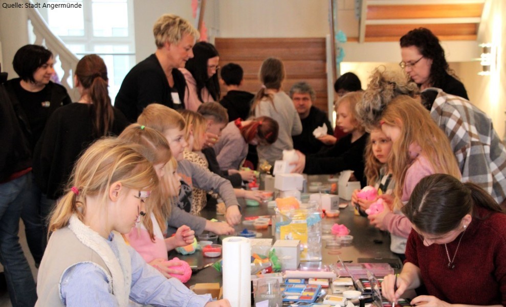 Kunterbunter Kinderneujahrsempfang in Angermünde
